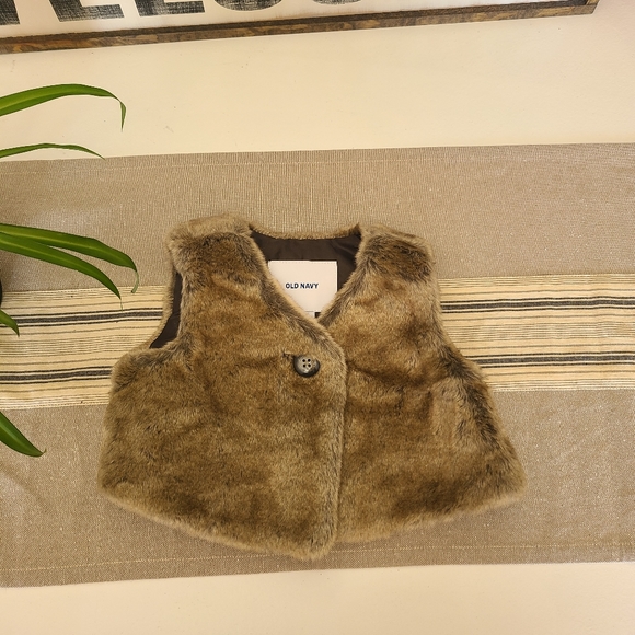 Old Navy Other - Old Navy Baby Faux Fur Vest